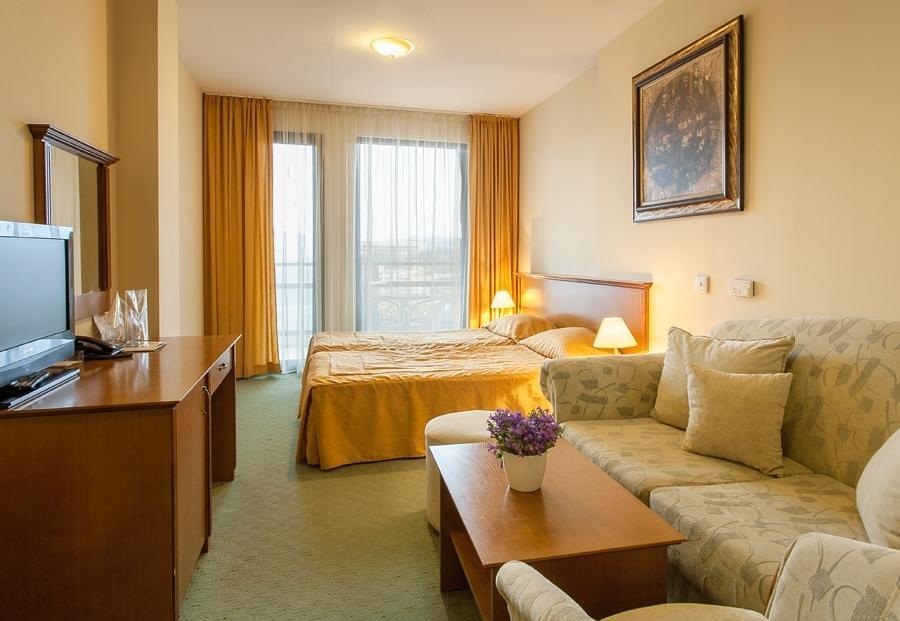 Hotel Panorama เวลีคอเทอร์โนโว ภายนอก รูปภาพ